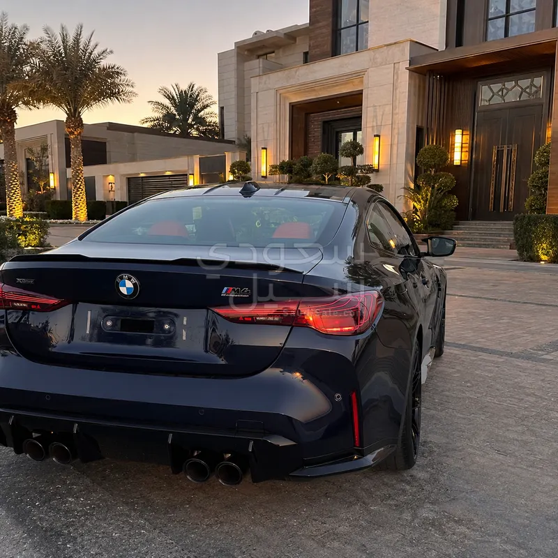 2025 بي ام دبليو الفئة ام إم 4 كومبيتيشن