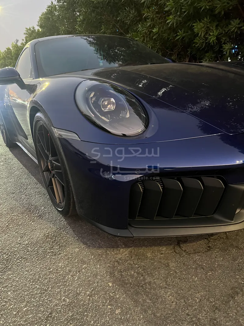 2025 بورش 911 كاريرا جي تي اس