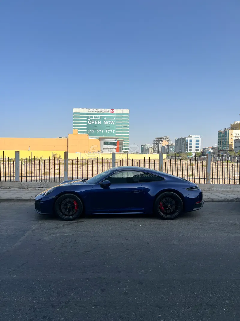 2025 بورش 911 كاريرا جي تي اس