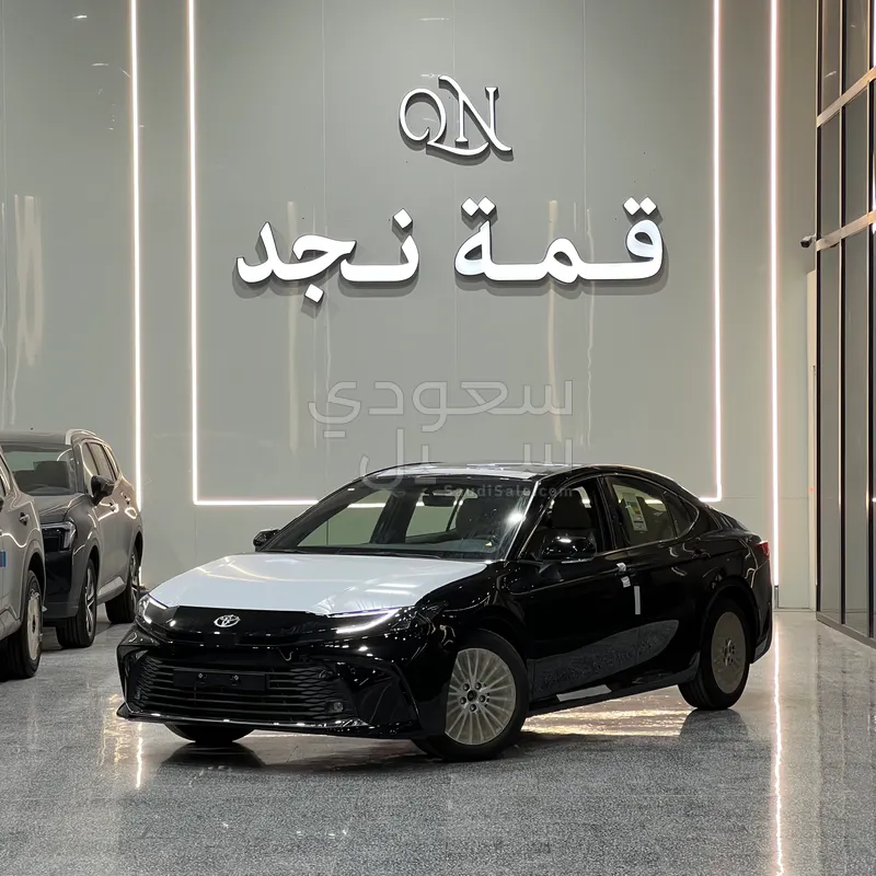 2026 تويوتا كامري ال اي