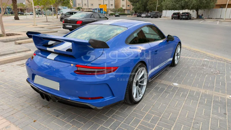 2014 بورش 911 كاريرا