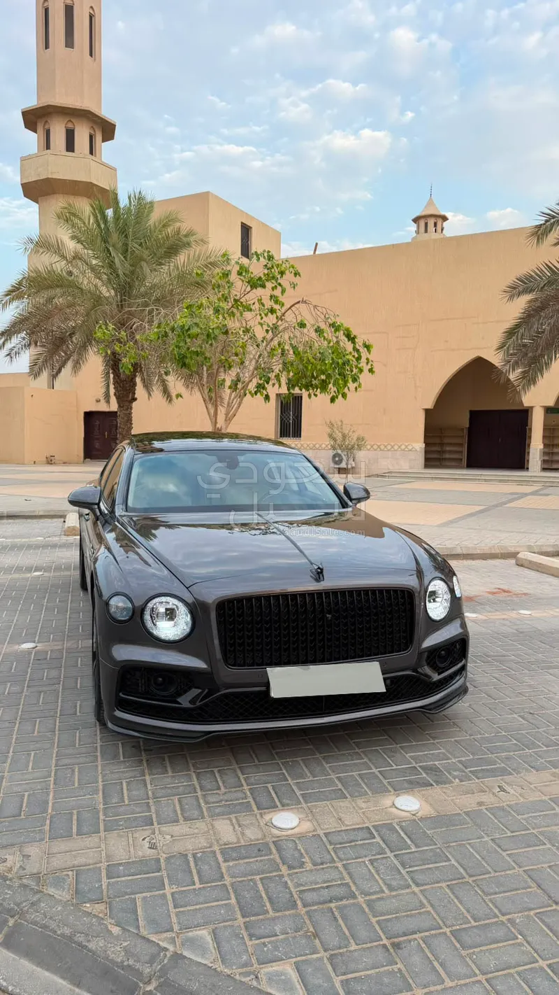 2022 بنتلي كونتيننتل فلاينج سبير