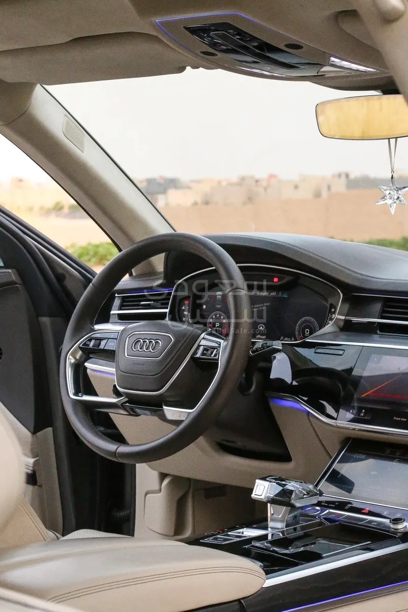 2018 اودي اي 8 ال 55تي اف اس أي