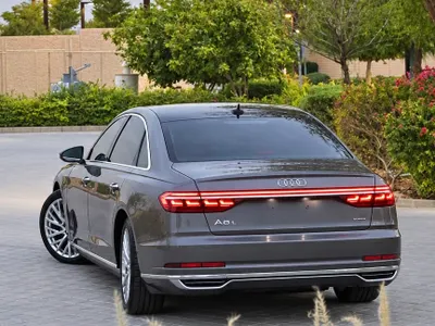 2018 اودي اي 8 ال 55تي اف اس أي