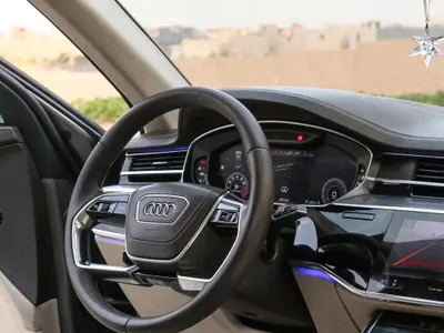 2018 اودي اي 8 ال 55تي اف اس أي