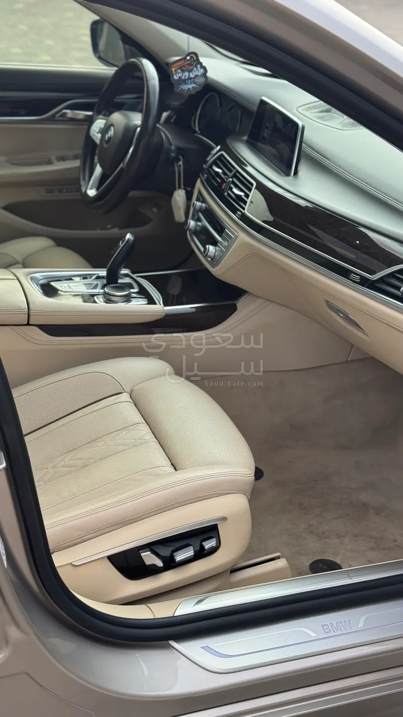 2016 بي ام دبليو الفئة السابعة 750 إل أي