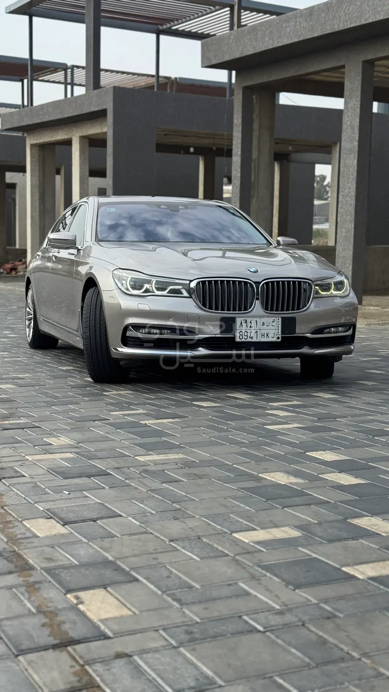 2016 بي ام دبليو الفئة السابعة 750 إل أي