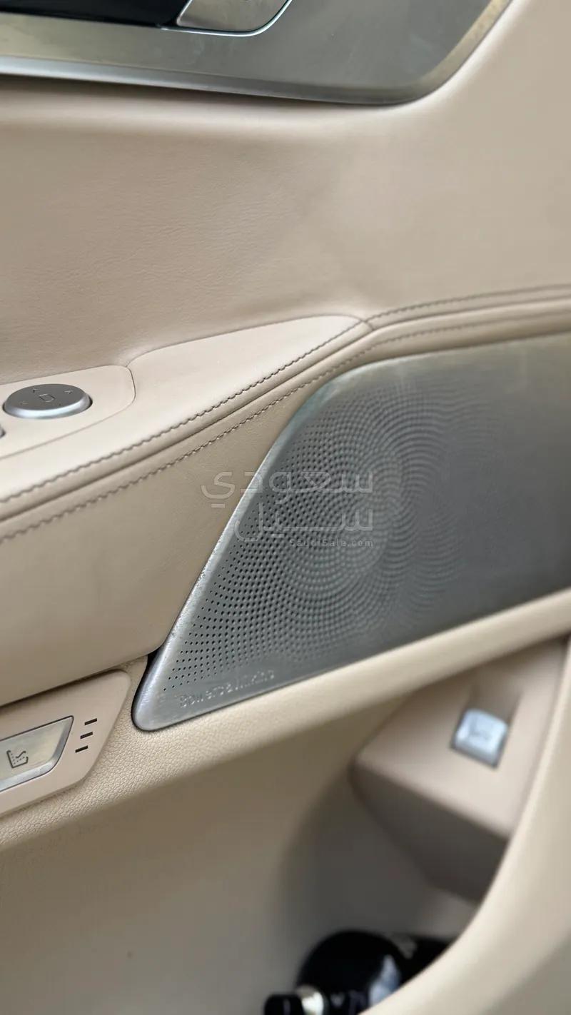 2016 بي ام دبليو الفئة السابعة 750 إل أي