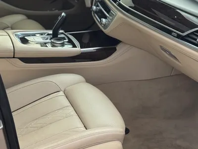 2016 بي ام دبليو الفئة السابعة 750 إل أي