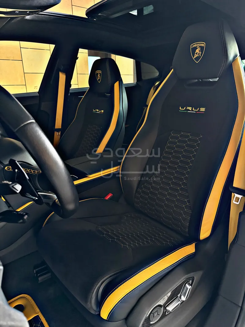 2022 لمبرجيني اوروس