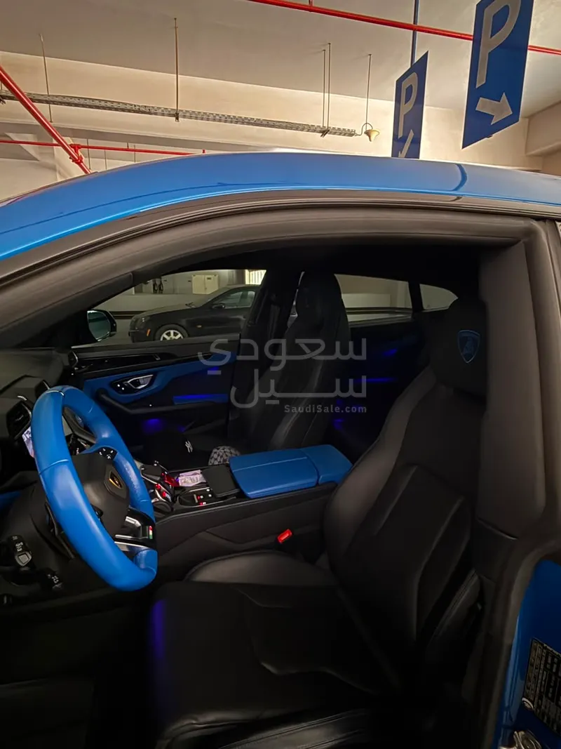 2022 لمبرجيني اوروس