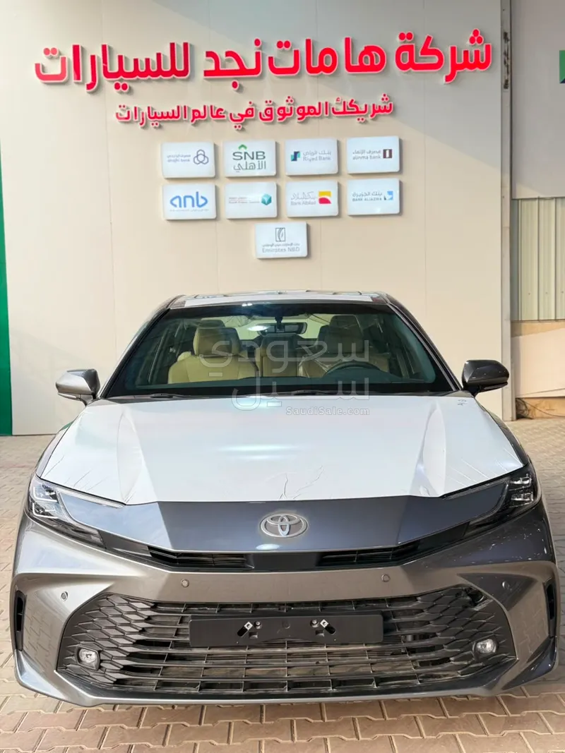2026 تويوتا كامري ال اي