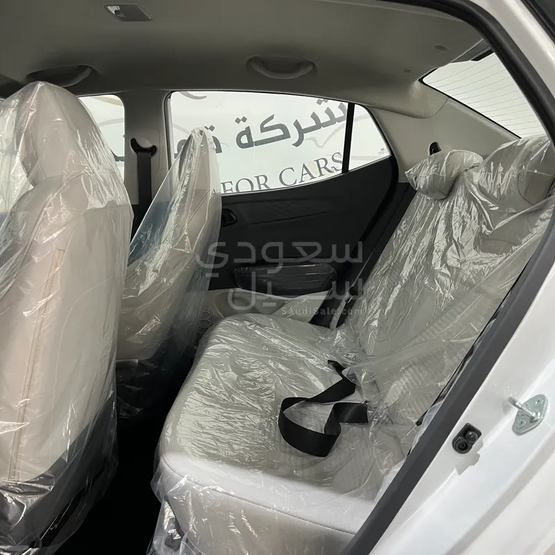 2025 هيونداي اي 10