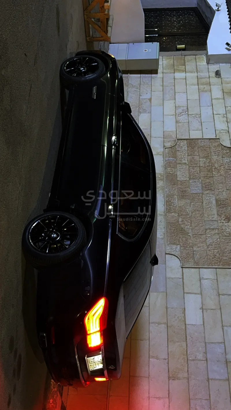 2012 بي ام دبليو الفئة السابعة 730 إل أي إنديفيجوال