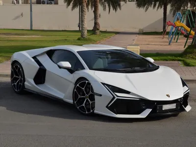2025 لمبرجيني ريفويلتو