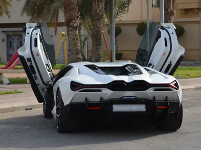 2025 لمبرجيني ريفويلتو