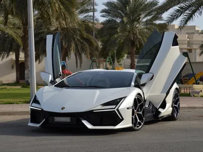 2025 لمبرجيني ريفويلتو