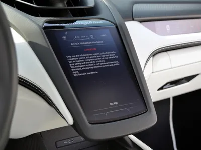 2025 لمبرجيني ريفويلتو