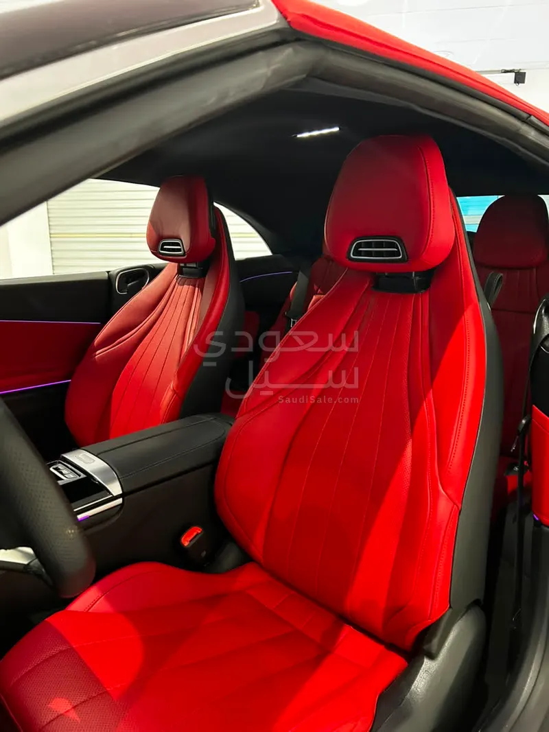 2024 مرسيدس - بنز سي إل إي 200