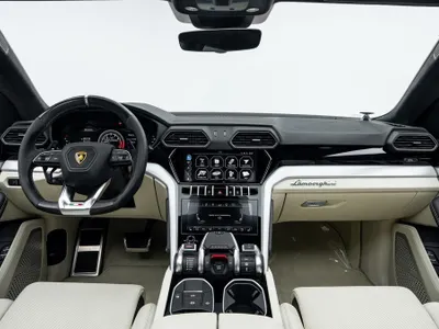 2021 لمبرجيني اوروس