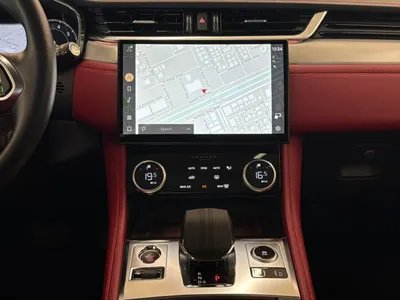 2024 جاكوار اف-بيس ار دايناميك