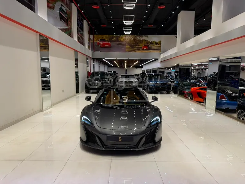 2016 مكلارين إس 650