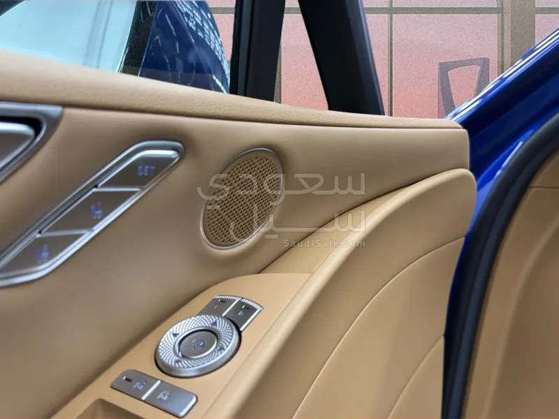 2025 جينيسيس جي 80