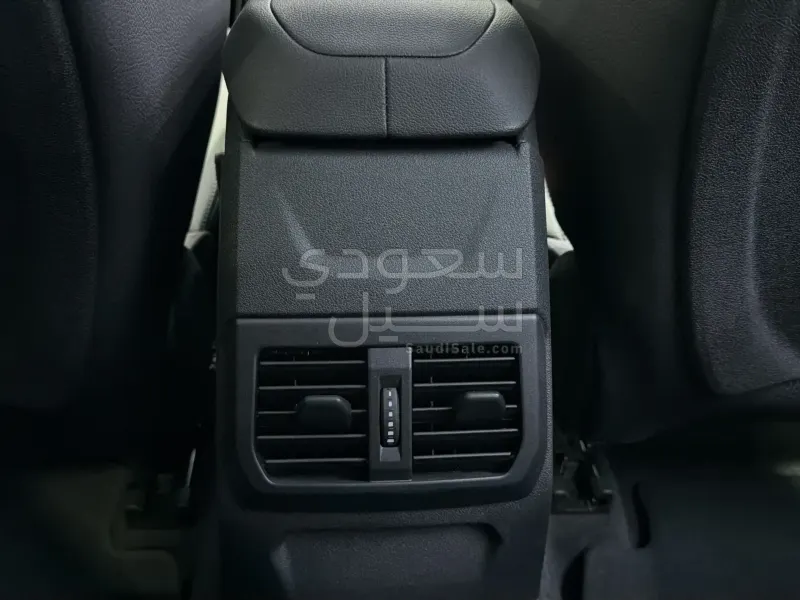 2024 بي ام دبليو الفئة الثانية 218 جران كوبيه