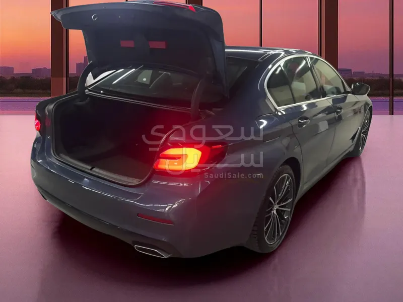 2023 بي ام دبليو الفئة الخامسة 520 أي