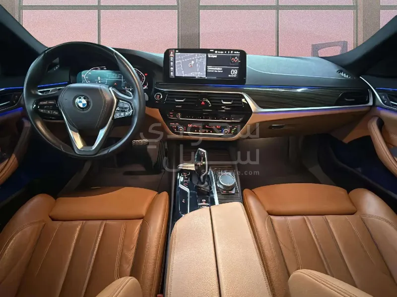 2023 بي ام دبليو الفئة الخامسة 520 أي