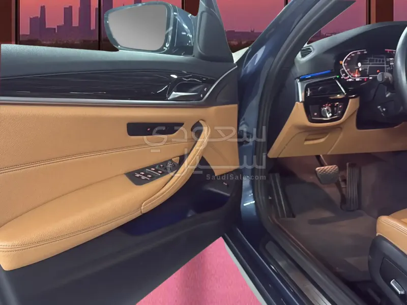 2023 بي ام دبليو الفئة الخامسة 520 أي