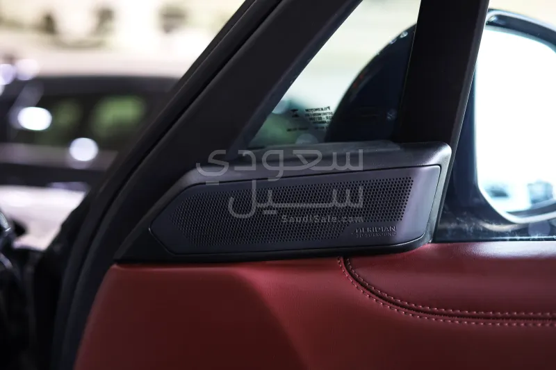 2025 لاند روفر رينج روفر اتش اس اي