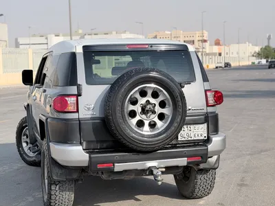2013 تويوتا اف جي كروزر 2