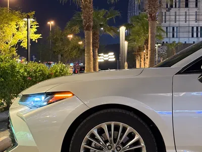 2021 تويوتا افالون ليمتد