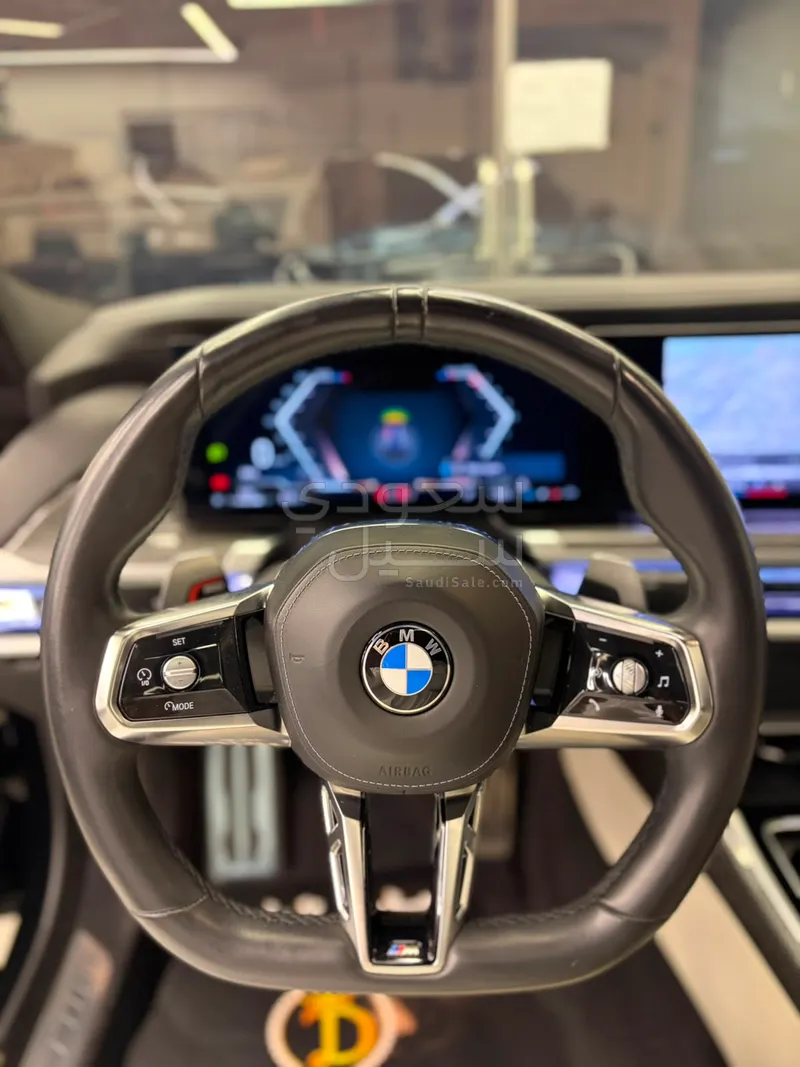 2024 بي ام دبليو الفئة السابعة 735أي