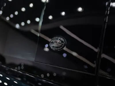 2020 لاند روفر ديفيندر 110 اتش اس اي