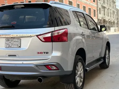 2019 ايسوزو ام يو اكس