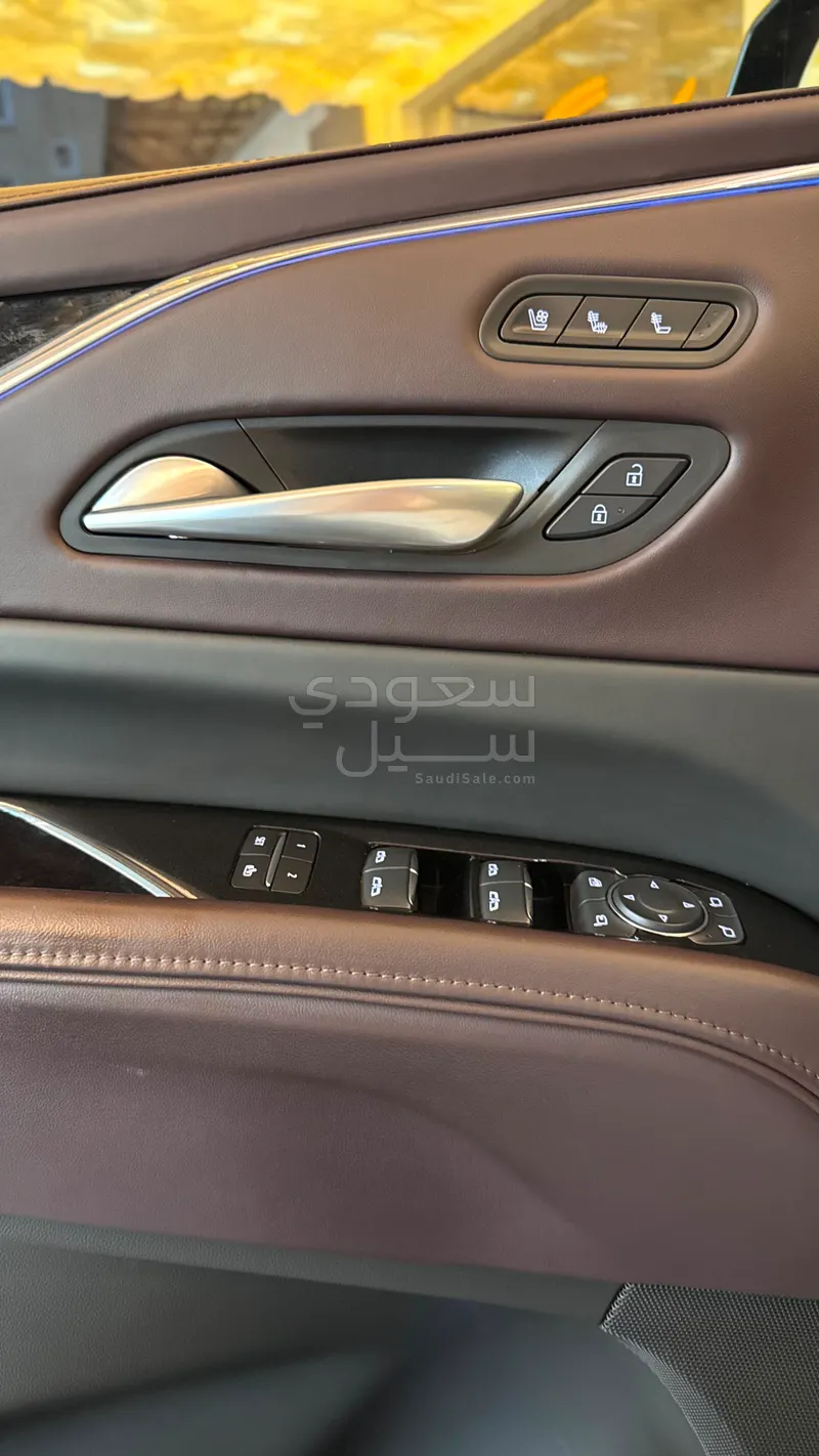 2024 كاديلاك اسكاليد بلاتينيوم