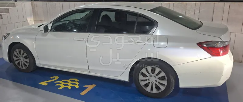 2014 هوندا اكورد