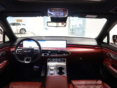 2025 جينيسيس جي في 70