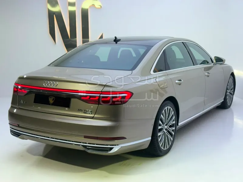 2018 اودي اي 8 ال