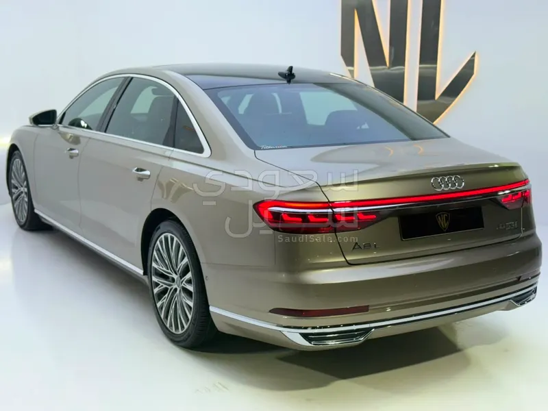 2018 اودي اي 8 ال