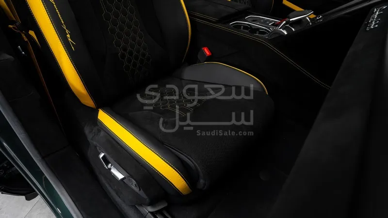 2024 لمبرجيني اوروس بيرفورمانتي