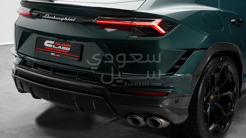 2024 لمبرجيني اوروس بيرفورمانتي