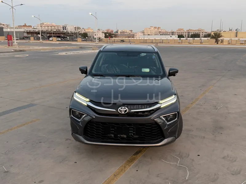 2025 تويوتا اوربان كروزر جي ال اكس