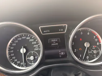 2015 مرسيدس - بنز جي إل 500