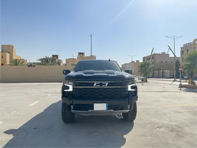 2024 شفروليه سلفرادو زد ار 2