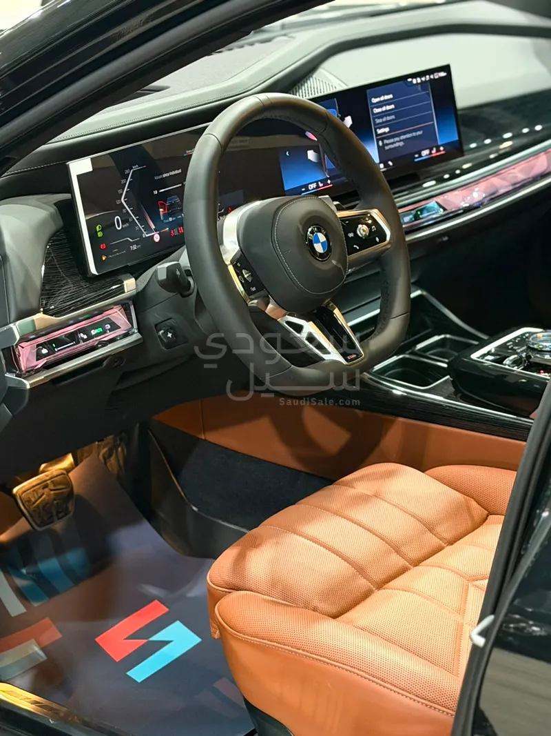 2026 بي ام دبليو الفئة السابعة 735أي
