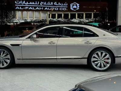 2021 بنتلي كونتيننتل فلاينج سبير دابليو 12