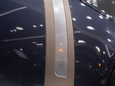 2025 لاند روفر رينج روفر اس في اوتوبيوغرافي